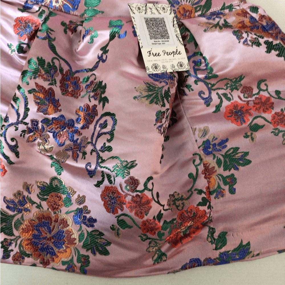 NEW ! Rare Free People Pink Floral Mini Skirt - Picture 2 of 5